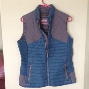 Women's Vest: Excellent Condition, Like New!